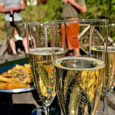 Skogsbrynet B&B, Bredsjoe Nya Herrgard Hällefors エクステリア 写真