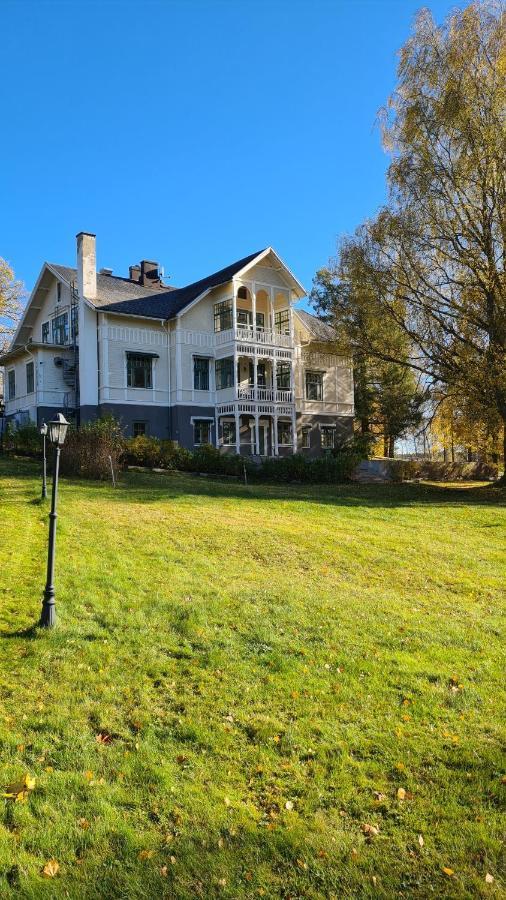 Skogsbrynet B&B, Bredsjoe Nya Herrgard Hällefors エクステリア 写真
