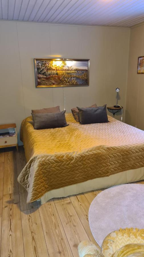 Skogsbrynet B&B, Bredsjoe Nya Herrgard Hällefors エクステリア 写真