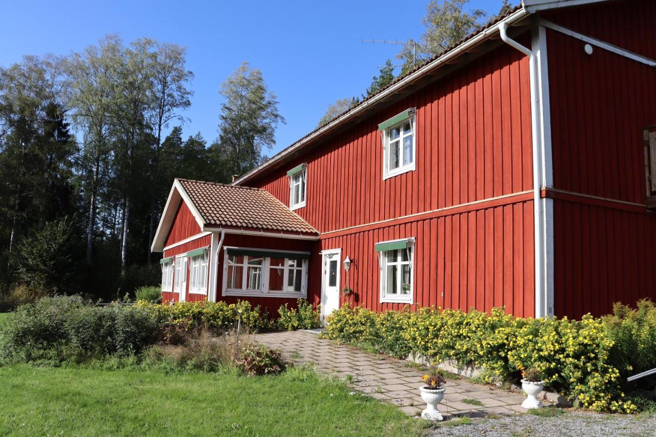 Skogsbrynet B&B, Bredsjoe Nya Herrgard Hällefors エクステリア 写真