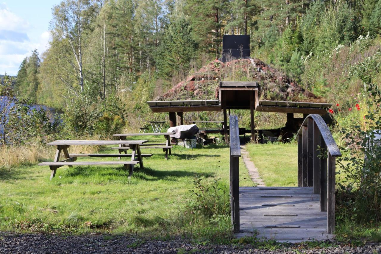 Skogsbrynet B&B, Bredsjoe Nya Herrgard Hällefors エクステリア 写真